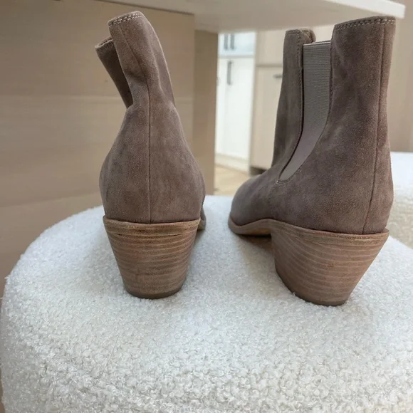 Kenneth Cole - Picture 11 of 11